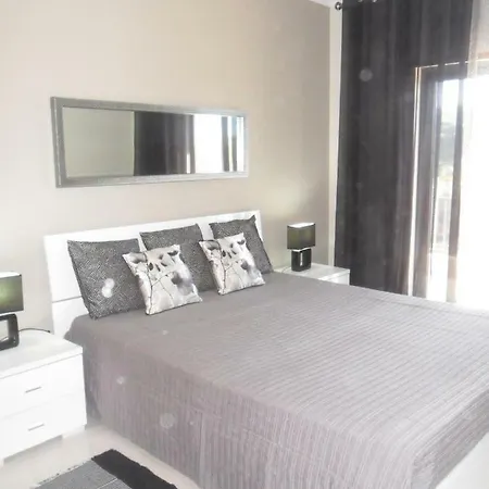 Lovely 1 Bed - Vista Ondas Appartement *